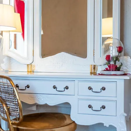Oda ve Kahvaltı Chateau De La Rive 3*