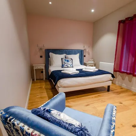 Bed and breakfast Chateau De La Rive