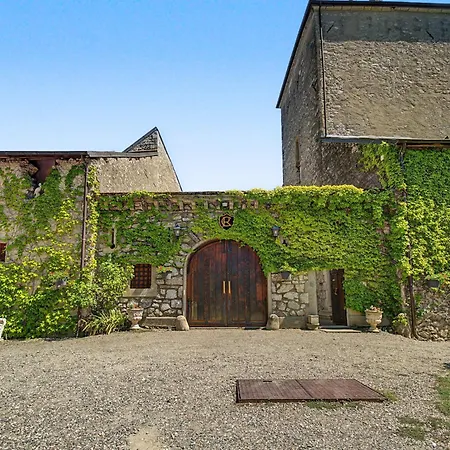 Chateau De La Rive 3*